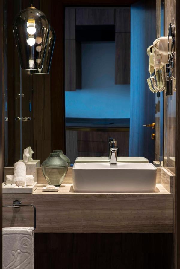 Waw Hotel Suites King Abdullah Road Riyadh Luaran gambar
